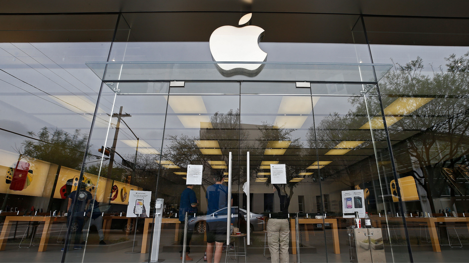 Apple cảnh báo tốc độ tăng trưởng sẽ chậm lại sau đợt doanh thu kỷ lục