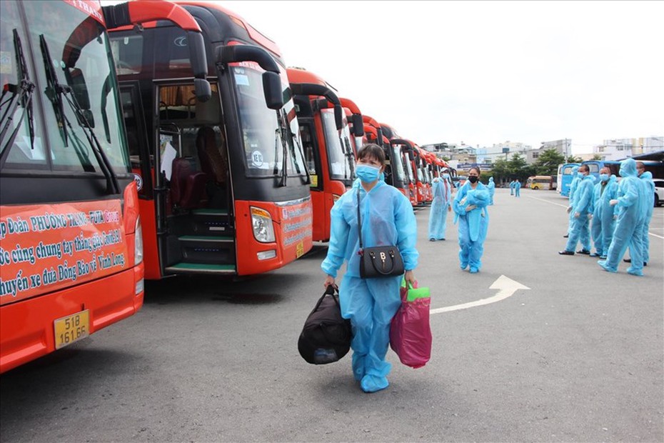 Tìm giải pháp di chuyển thuận lợi cho lao động quay trở lại Tp.HCM làm việc