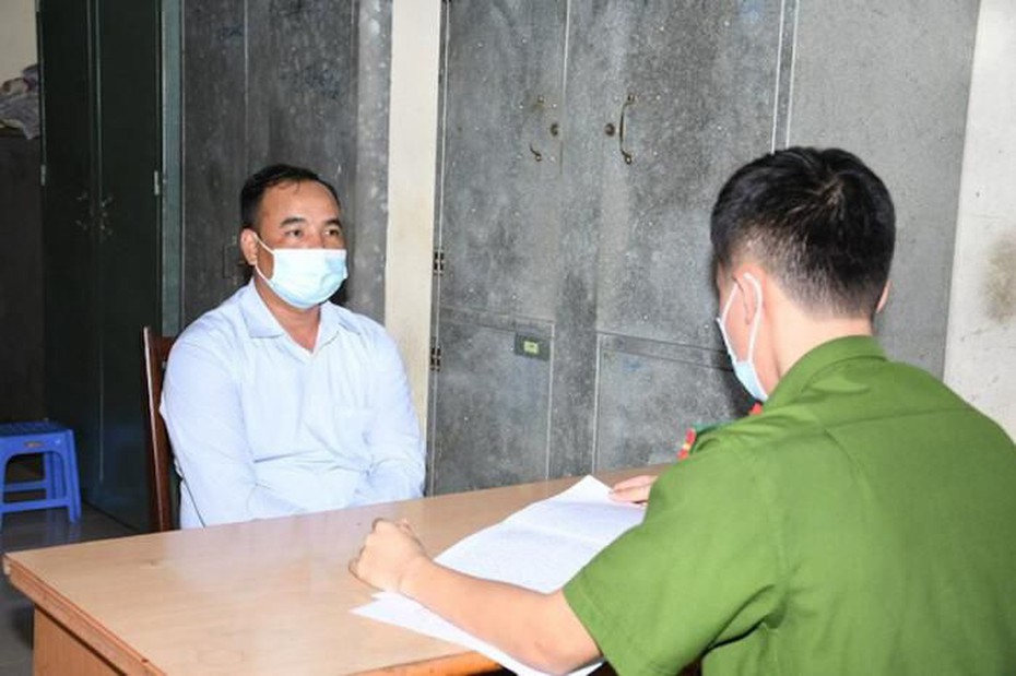 Bắt Đại tá công an rởm lừa đảo xin việc, chạy án