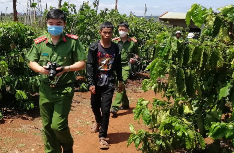 Bắt kẻ hãm hại người phụ nữ rồi phi tang thi thể xuống giếng