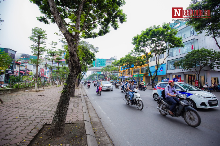 Cận cảnh hàng loạt tuyến phố Hà Nội sắp cắt xén vỉa hè, mở rộng lòng đường