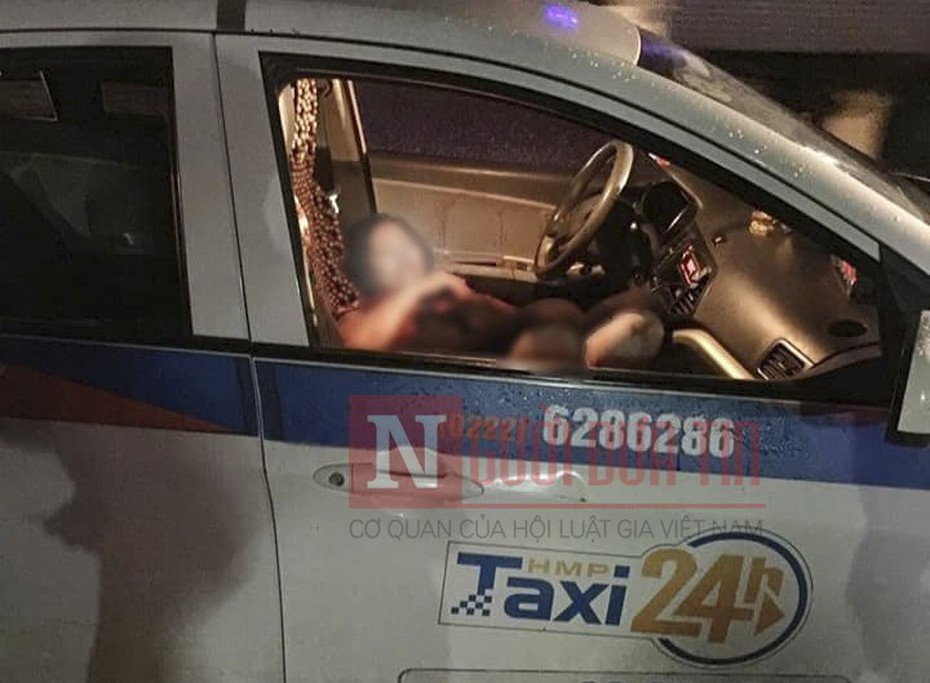 Hà Nội: Bắt tạm giam người đàn ông đâm gục nữ tài xế trên xe taxi