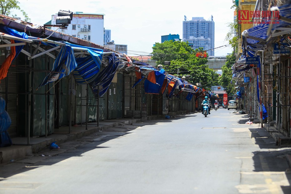 Cảnh tượng chưa từng có tại "thiên đường mua sắm" ở Hà Nội