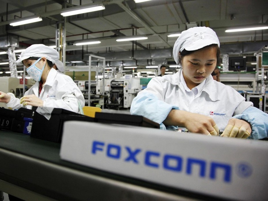 Lo ngại lạm phát, Foxconn thận trọng về triển vọng năm 2022