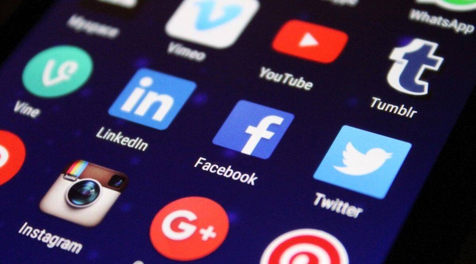 Facebook, Twitter, Google thay đổi thế nào với chiến sự Nga-Ukraine?