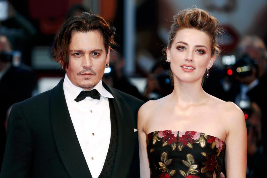 Johnny Depp kiện vợ cũ "Aquaman" và đòi 50 triệu USD bồi thường