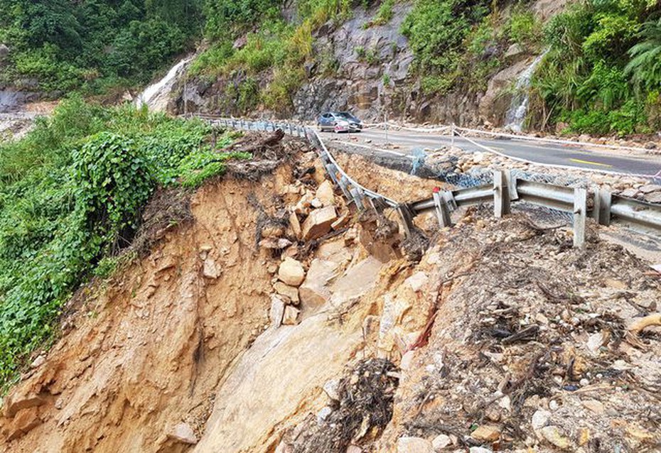 Dự báo thời tiết ngày 15/5: Miền Bắc "hoang mang" đón mưa, miền Trung "hoảng hốt" tin sạt lở