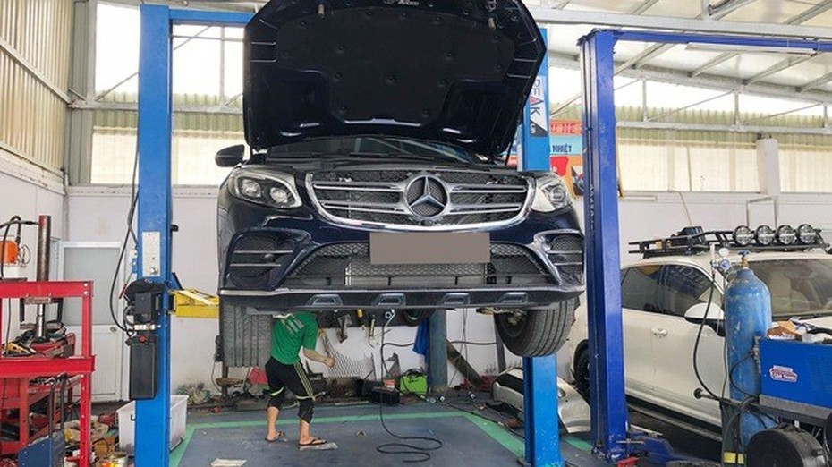 Mẹo xóa vết xước trên xe ô tô Mercedes-Benz GLC 300 siêu hiệu quả