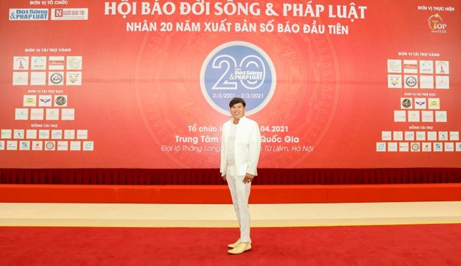 Thương hiệu áo dài Đức Minh - Giải thưởng tôn vinh top 100 thương hiệu
