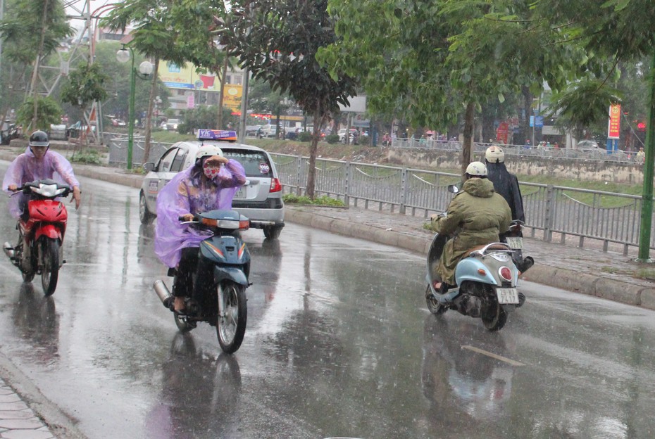 Dự báo thời tiết 15/7/2021: Bắc bộ có mưa vừa, mưa to