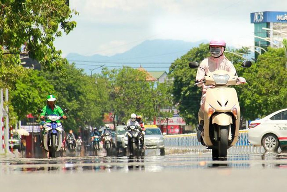 Dự báo thời tiết 5/8/2021: Bắc Bộ tiếp tục nắng nóng
