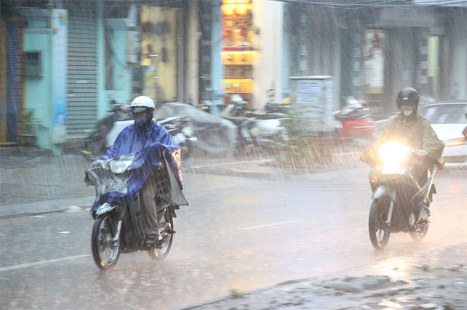 Dự báo thời tiết 11/8/2021: Hà Nội tiếp tục có mưa lớn kéo dài