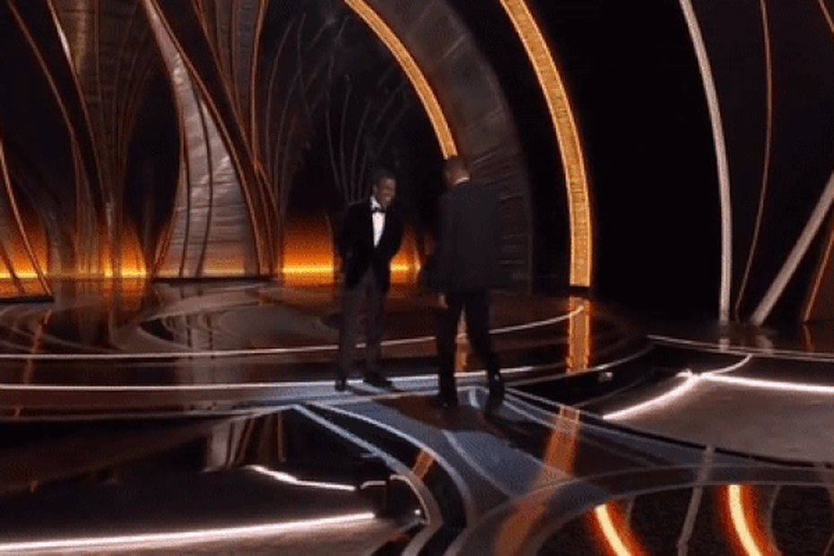 Từ vụ Will Smith tát Chris Rock xem lại những sự cố "nhớ đời" tại Oscar