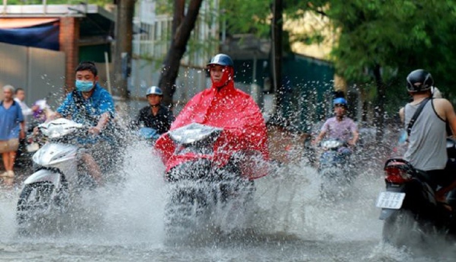 Dự báo thời tiết ngày 12/5/2022: Mưa dông tiếp tục hoành hành miền Bắc