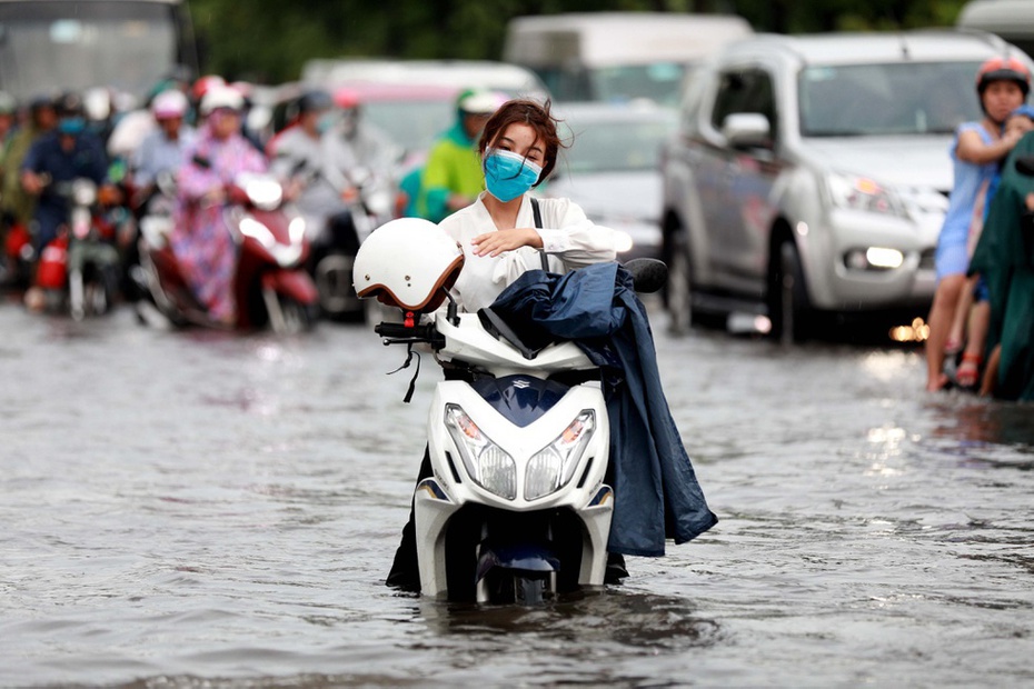 Dự báo thời tiết ngày 2/8/2022: Hà Nội tiếp tục đón mưa dông
