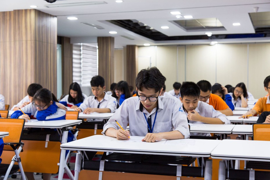 Nhiều thí sinh lên phương án "xuất ngoại" để thi IELTS