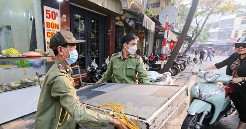 Bản tin 23/2: Hà Nội quyết liệt "đòi lại vỉa hè"