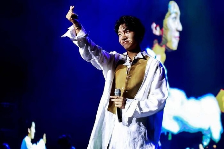 "Chàng rể quốc dân" Lee Seung Gi sau khi cưới: Concert ế vé