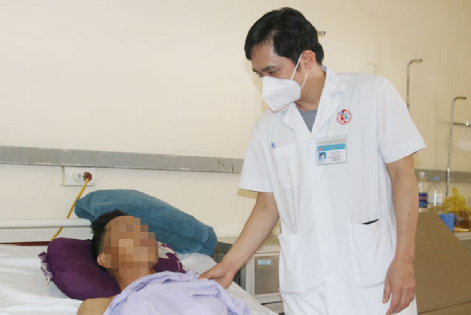 Phải cắt bỏ 1,5m ruột sau cơn đau bụng vùng rốn