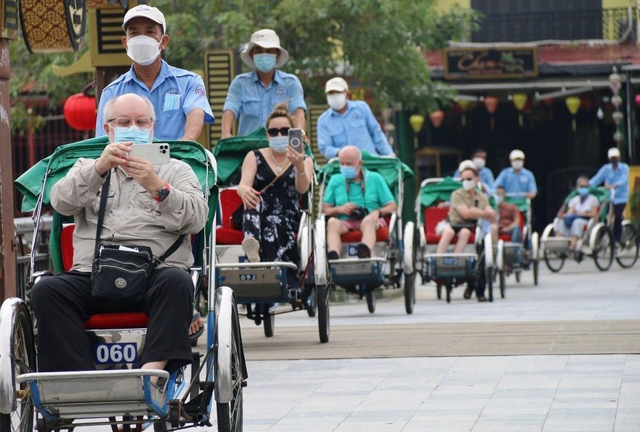 Năm 2023, du lịch Việt Nam có cơ sở để đón khoảng 13 triệu khách quốc tế