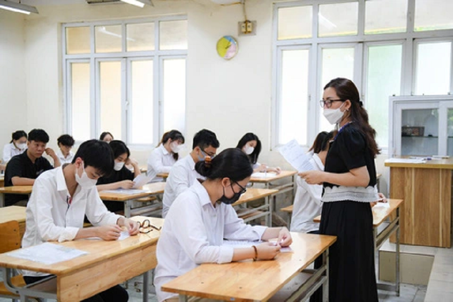 Bản tin 1/6: Camera giám sát 24/24 phòng bảo quản đề, bài thi lớp 10