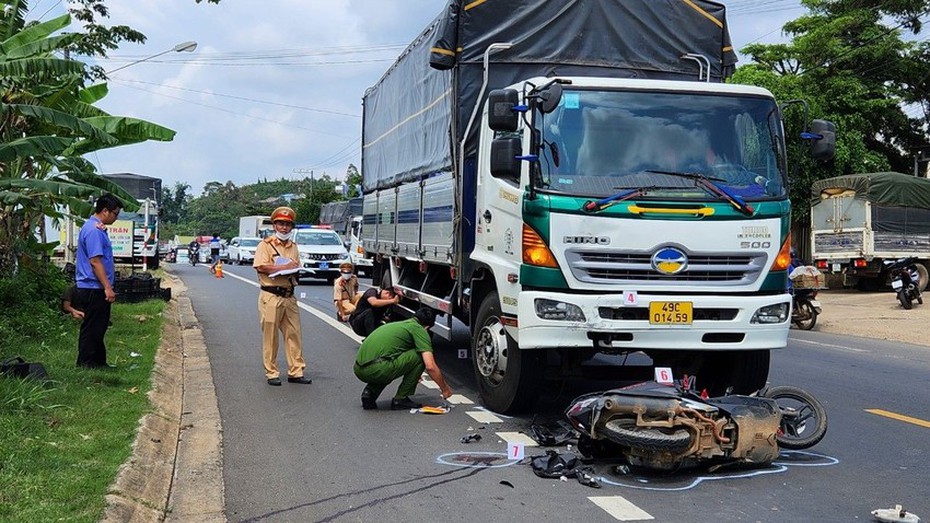 Lâm Đồng: Xe tải gây tai nạn, một người tử vong trên Quốc lộ 20