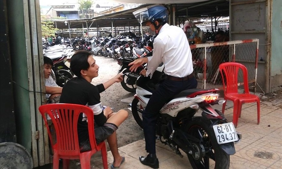 TP.HCM: Quận 1 đồng loạt kiểm tra các bãi giữ xe "chặt chém"