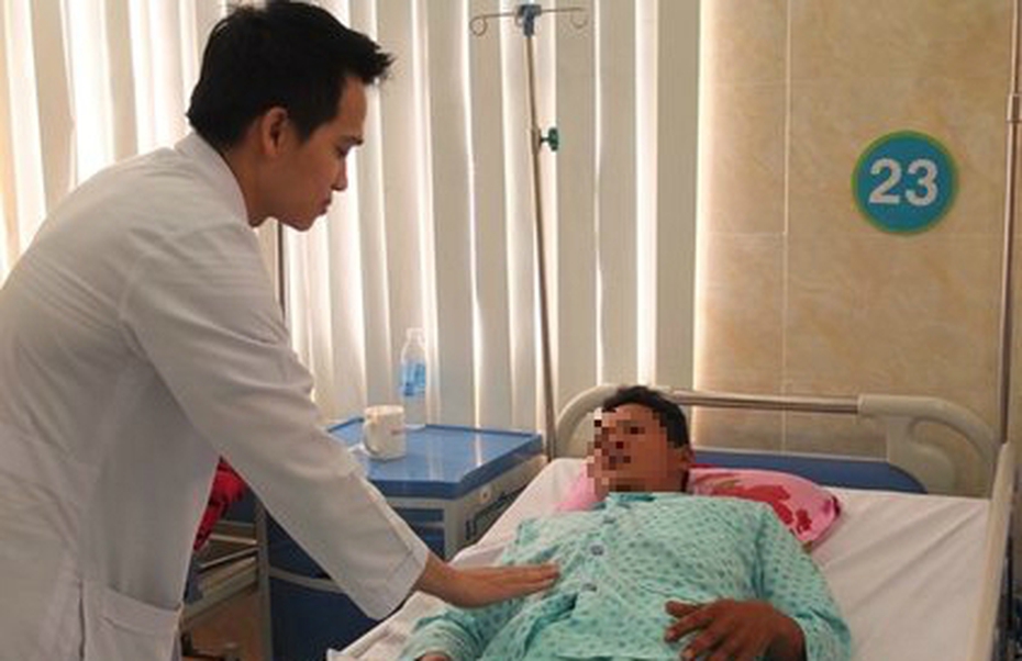 Phẫu thuật, tạo hình cho 3 người đàn ông bị lóc toàn bộ da cơ quan sinh dục