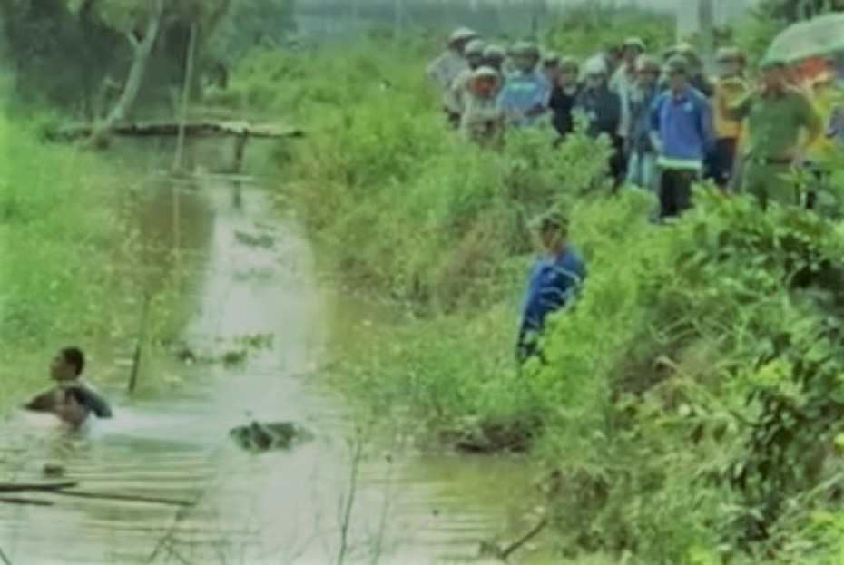 Nghi say xỉn, nam thanh niên gặp tai nạn, bắn tung lên trời rồi rơi xuống kênh tử vong
