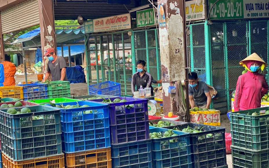 TP.HCM mở lại chợ truyền thống, người dân yên tâm với nhu cầu mua bán