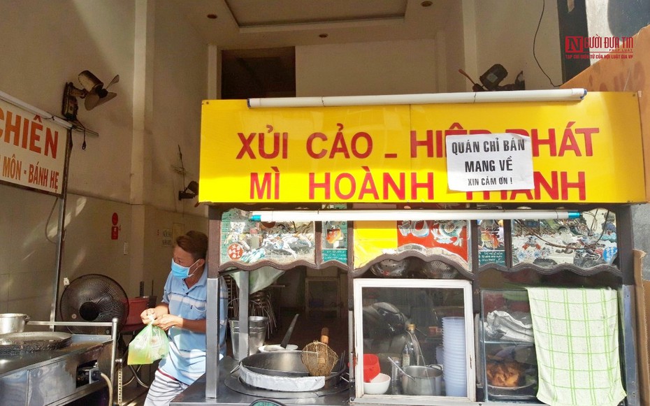 TP.HCM: Mở lại bán đồ ăn mang về, khó "3 tại chỗ" vì thuê mặt bằng