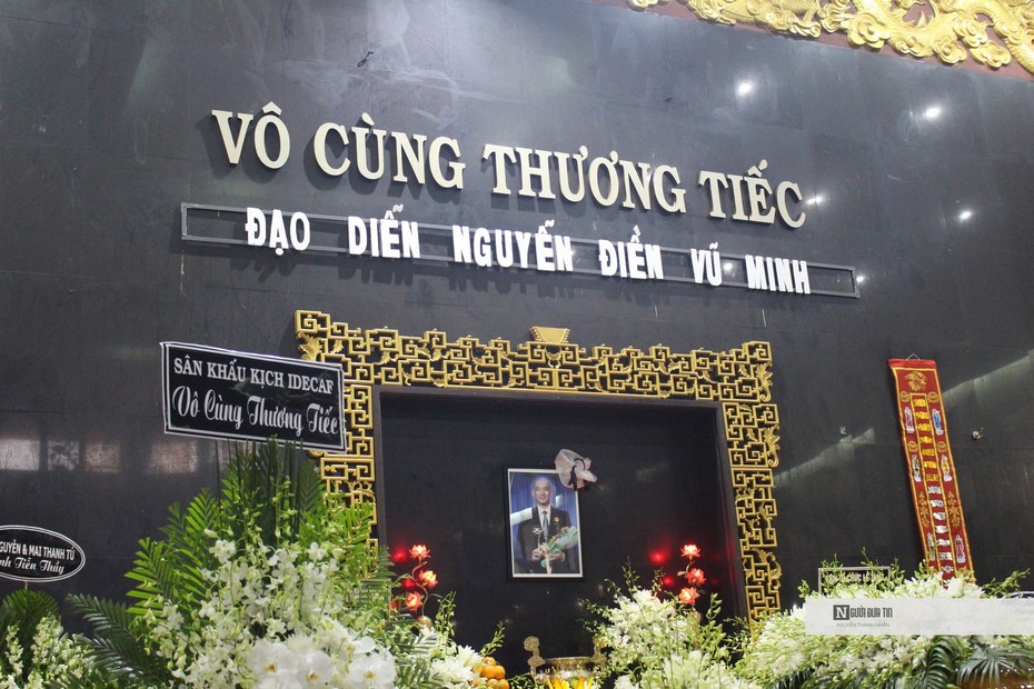 Tp.HCM: Nhiều nghệ sĩ đến tiễn biệt “đạo diễn vàng” sân khấu kịch Idecaf