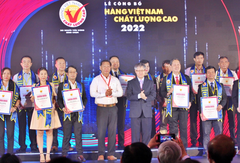 Vinh danh 524 doanh nghiệp đạt danh hiệu Hàng Việt Nam chất lượng cao 2022