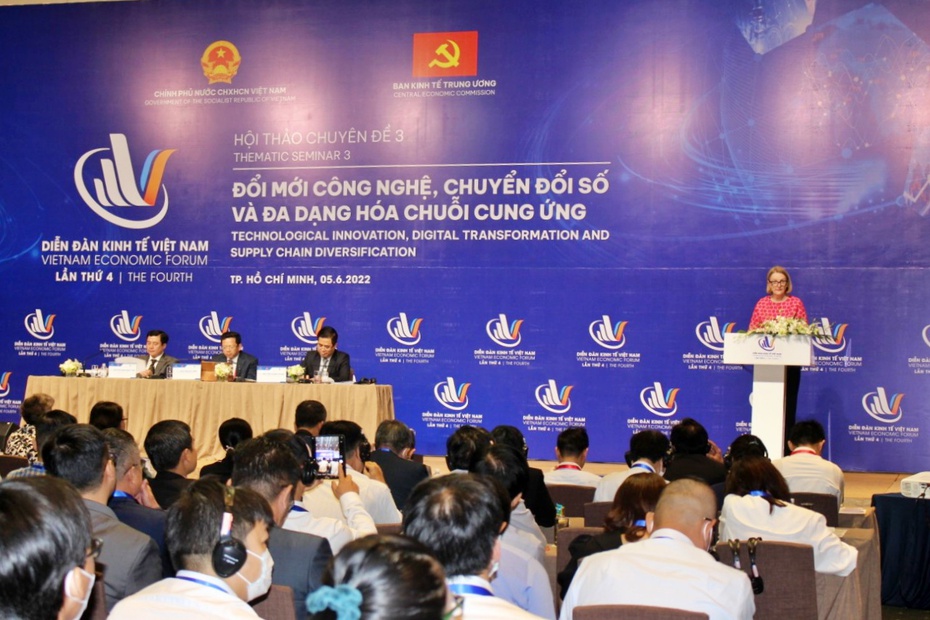 Tìm giải pháp thúc đẩy phát triển tại Diễn đàn Kinh tế Việt Nam 2022