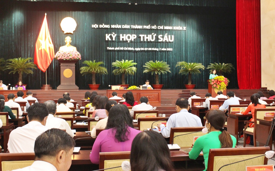 HĐND Tp.HCM chất vấn Giám đốc Sở Xây dựng về nhà ở xã hội