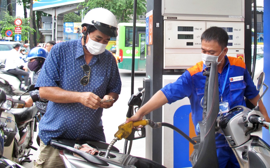Tp.HCM: Bớt cảnh xếp hàng ở cây xăng, tình hình sắp ổn định trở lại