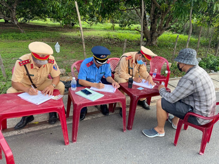 Kiên Giang: Đảm bảo trật tự, an toàn giao thông mùa mưa, bão