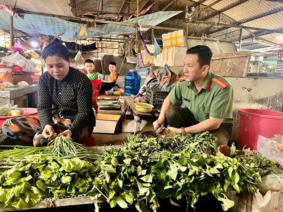 Kiên Giang: Đoàn Thanh Niên Công An tỉnh 'vượt nắng, thắng mưa’ phủ xanh định danh điện tử trên toàn tỉnh