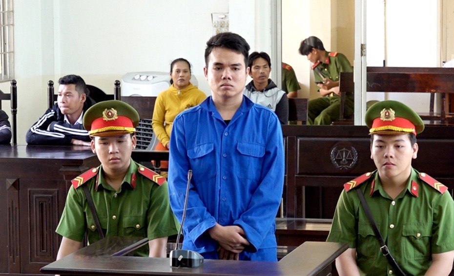 An Giang: Cháu ruột đâm cậu tử vong lãnh 20 năm tù