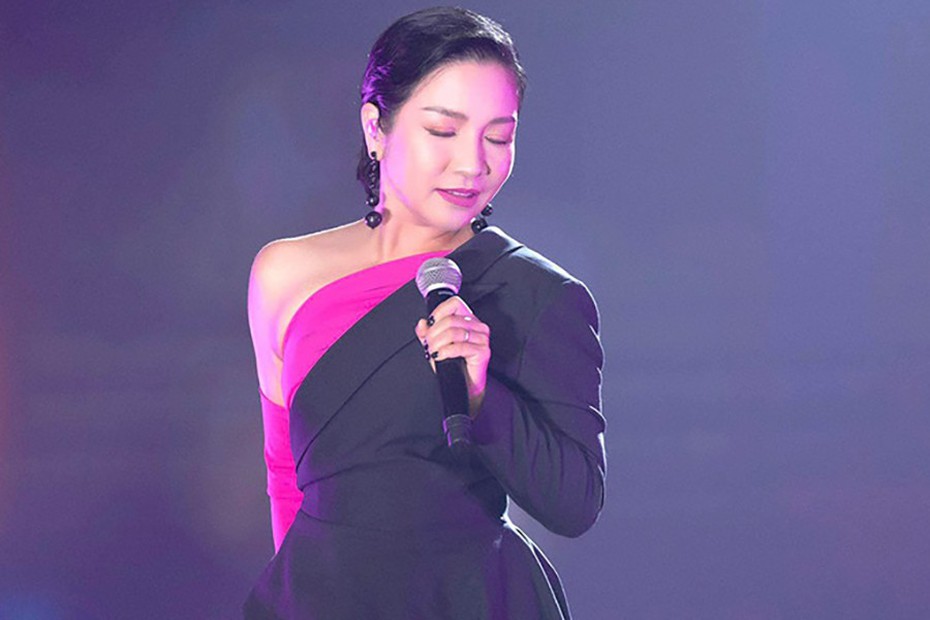 Ca sĩ Mỹ Linh gửi lời xin lỗi khi hát sai nhạc Trịnh