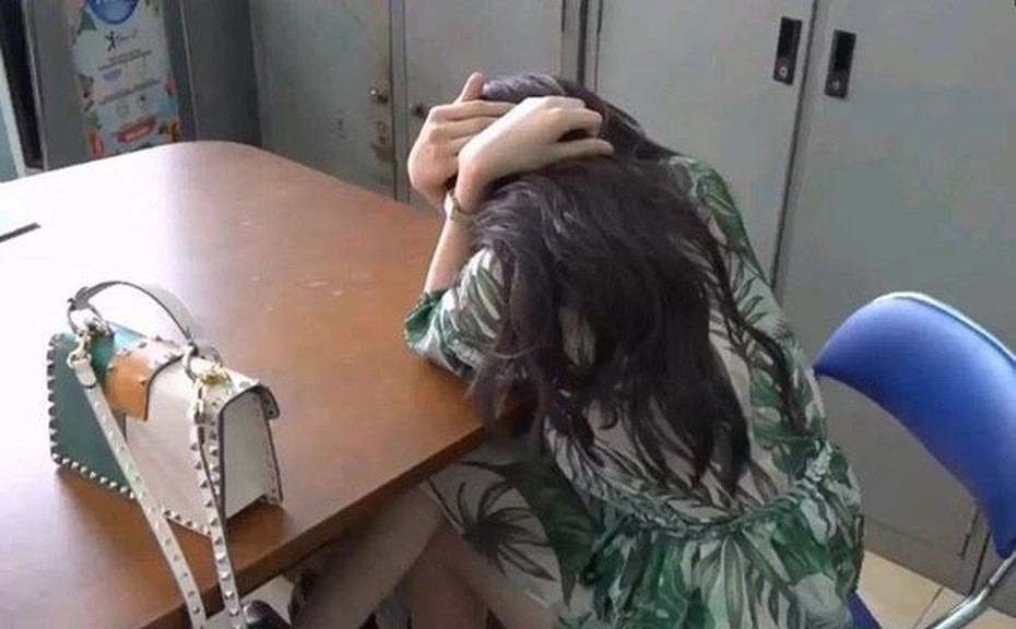 Sinh viên bán dâm lần thứ 4 bị buộc thôi học: Lỗi “nhân ái” của người soạn thảo