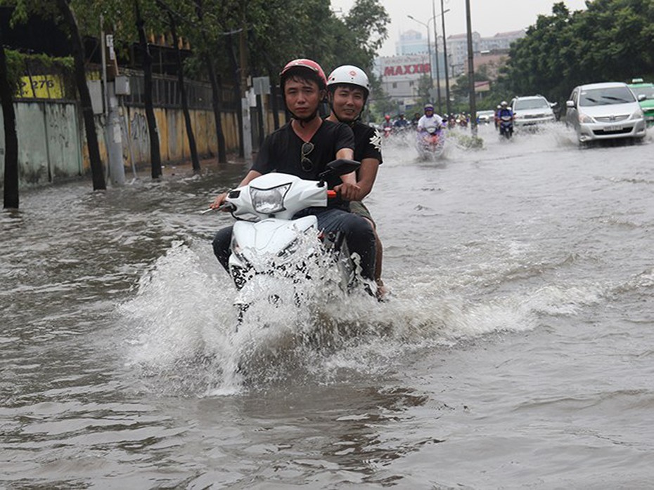 TP.HCM chốt thuê máy bơm chống ngập giá 14,2 tỷ/năm