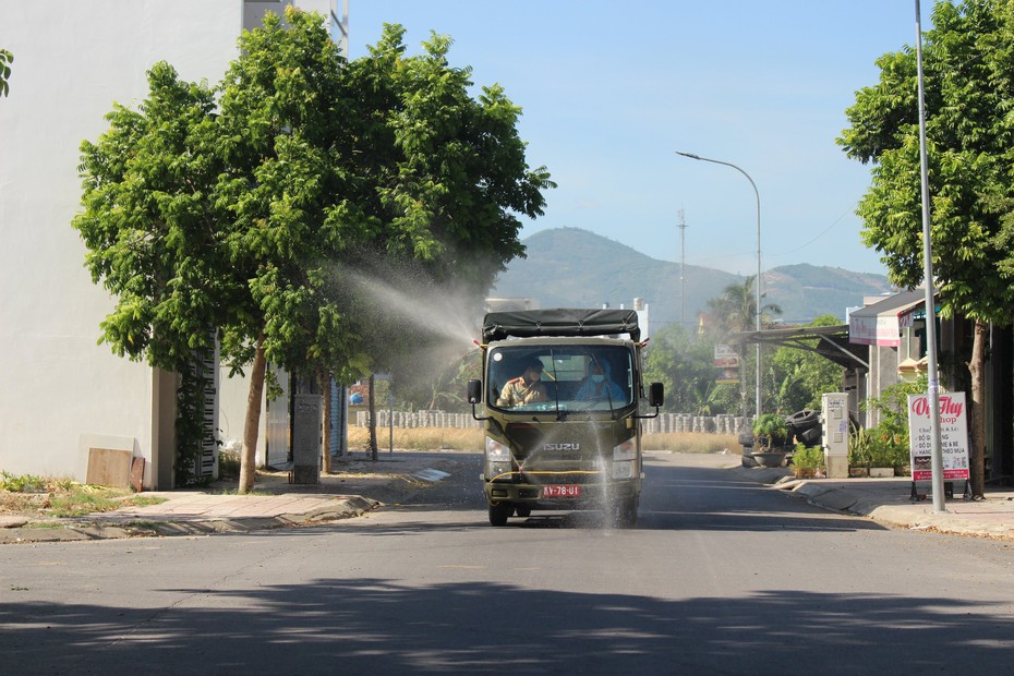 Khánh Hòa kêu gọi toàn ngành y tế tham gia phòng chống dịch Covid-19