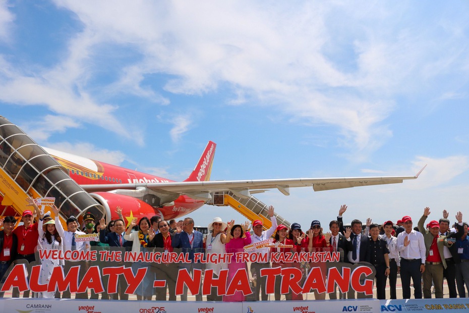 Khai trương đường bay thẳng kết nối Nha Trang với Almaty, Kazakhstan