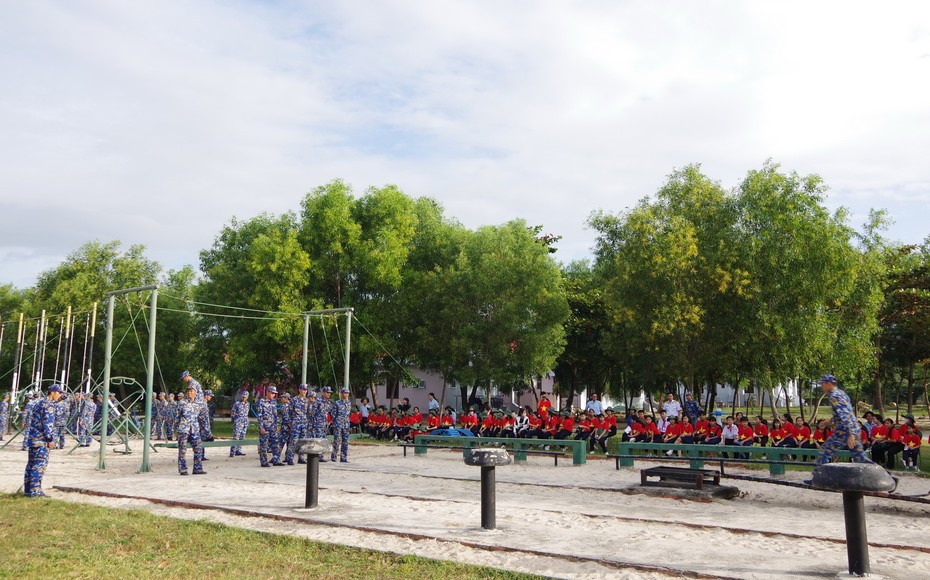 Khánh Hòa: Học sinh ở Cam Lâm trải nghiệm "Một ngày làm chiến sĩ"