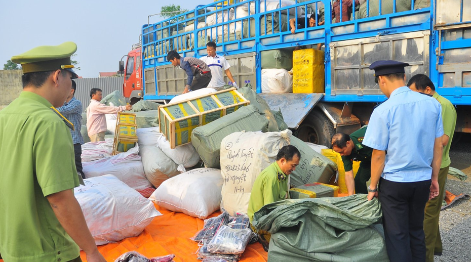 Đường không rõ nguồn gốc: Mua giá rẻ, nhận hậu quả đắt