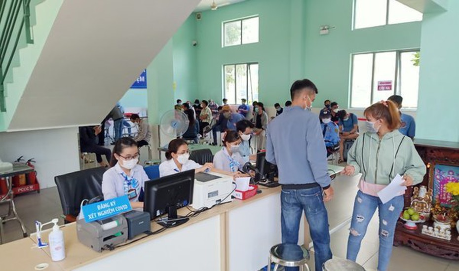 Xét nghiệm Covid-19: Vì sao mỗi nơi một giá?