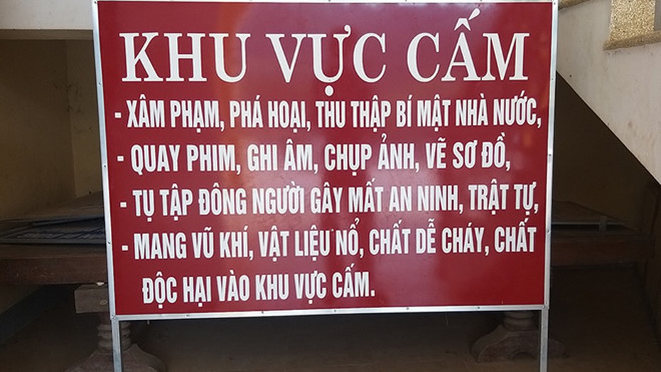 Trụ sở UBND xã đặt biển “cấm quay phim, chụp ảnh” là không đúng quy định