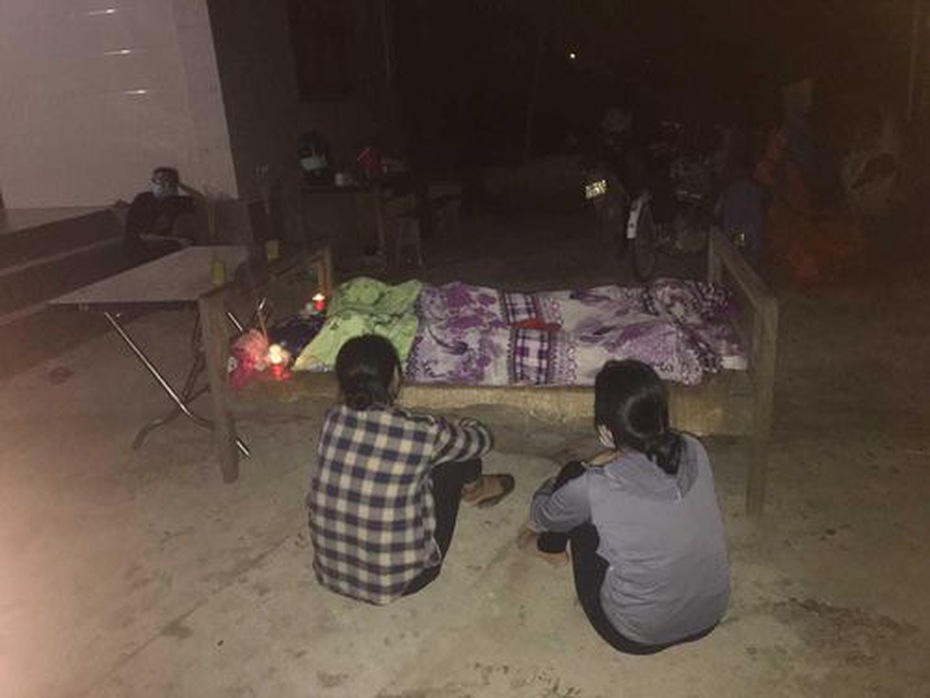 Cứu em trai 8 tuổi, hai chị em cùng đuối nước khi đi chăn bò