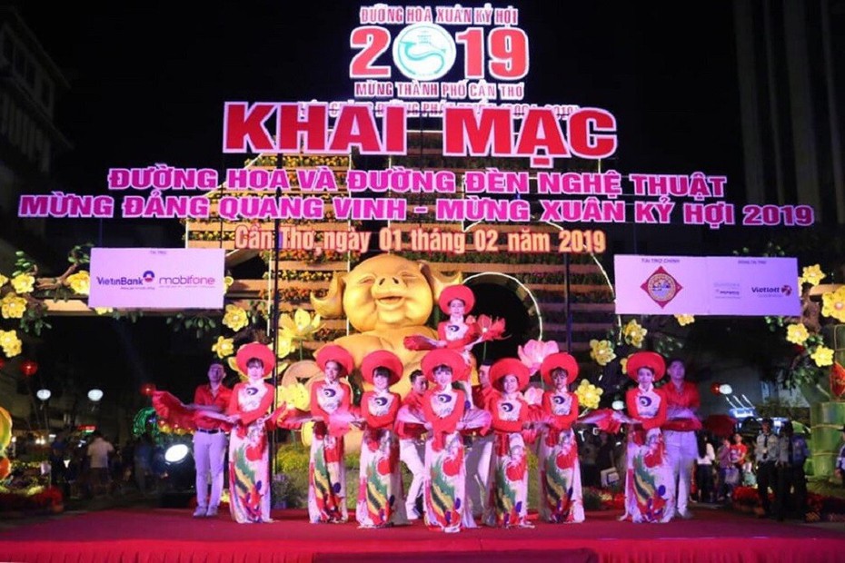 Độc đáo “Bến Ninh Kiều”, “Hồ Gươm” thơ mộng giữa lòng TP Cần Thơ